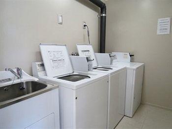 Amity Court Stratford